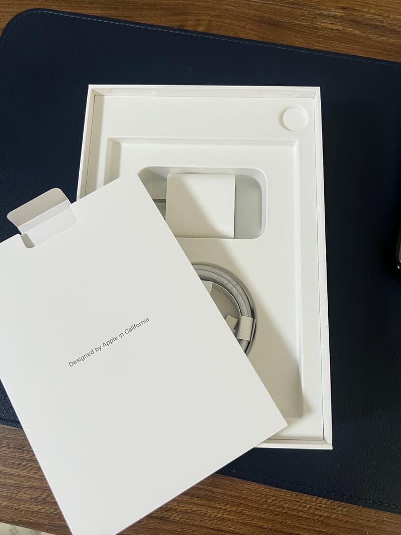 100%バッテリー iPad mini 7 128GB Wi-Fi スターライト