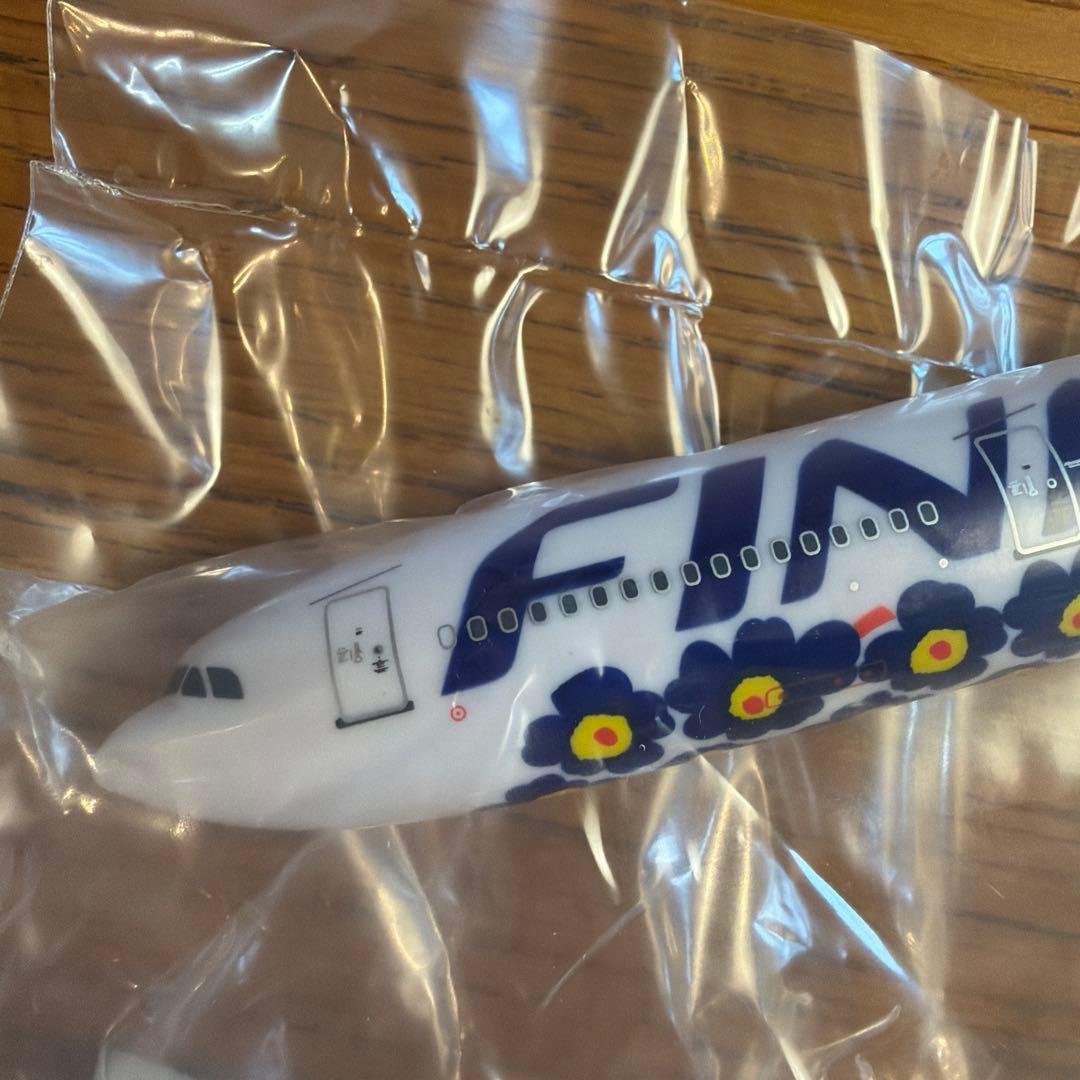 Finnair マリメッコ UNIKKO A340 1:250 模型 未組立