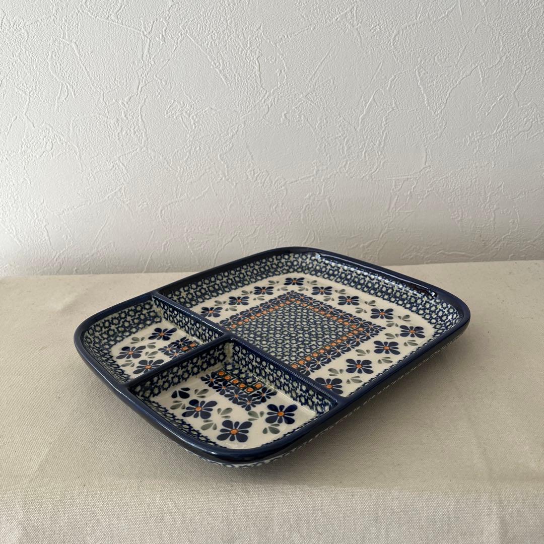 ○M459 ○ポーランド製　仕切りスクエア皿【未使用】ポーリッシュポタリー