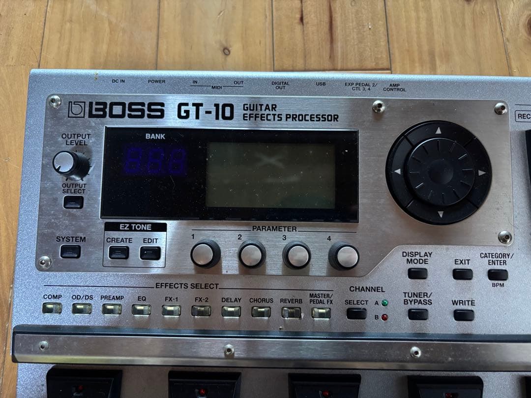 BOSS GT-10 エレキギター用マルチエフェクター