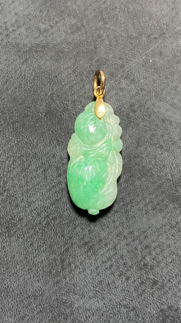 ニ*ゴ様 14K アップルグリーン 翡翠 細かく彫られた福鼠翡翠ペン