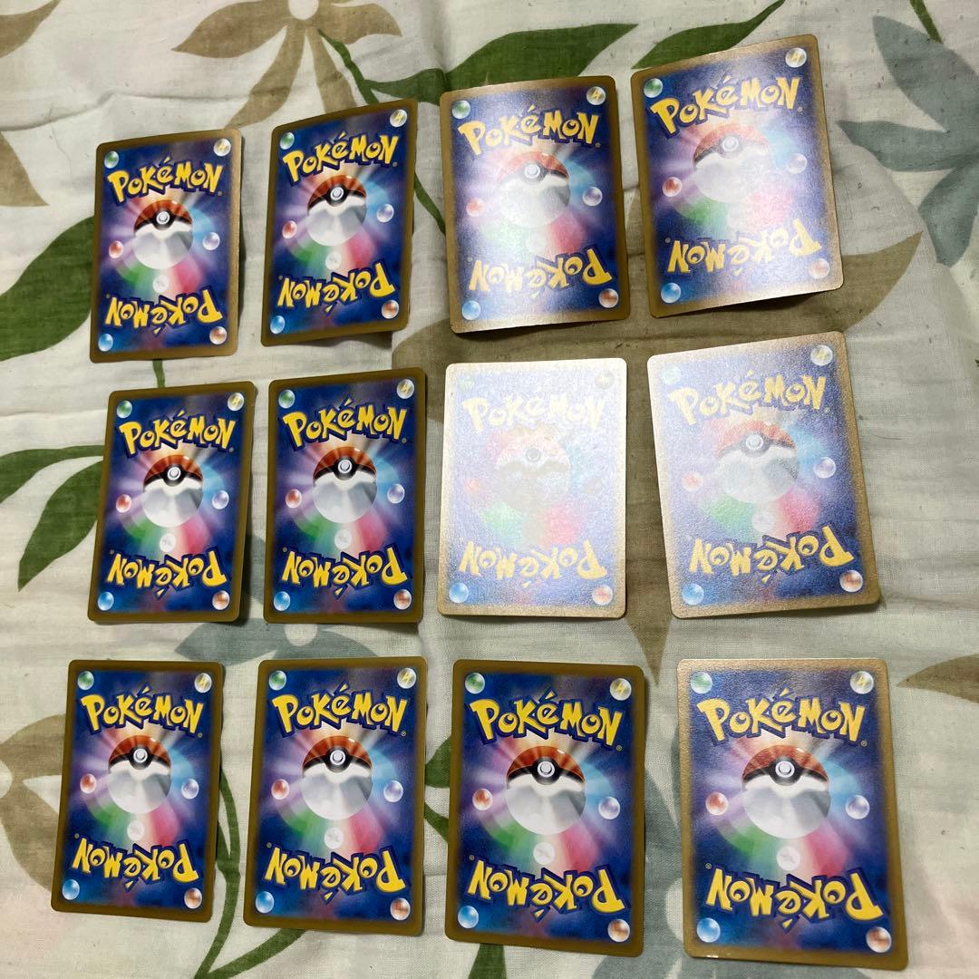 ピカチュウプロモ3種✖️4枚➕オマケピカチュウ盛り合わせ　全32枚セット