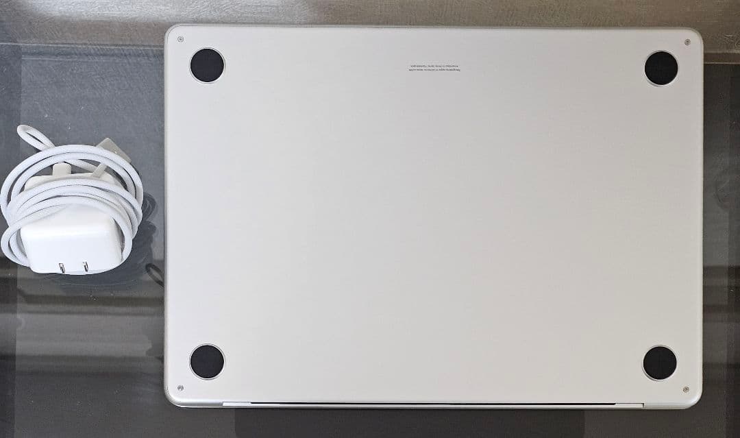 Apple MacBook Air 13.6インチ 2022 512GB