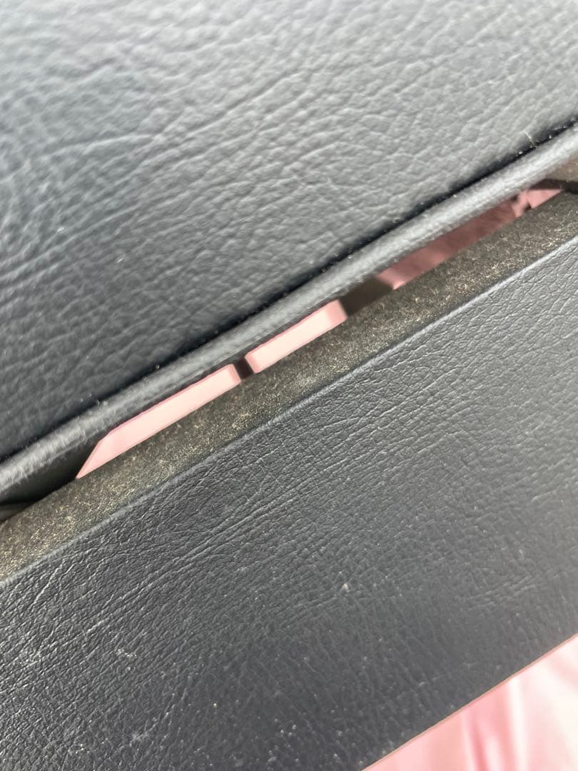 ピアノ椅子　U300アップライトピアノと一緒に購入　ヤマハ製とは書いてないです