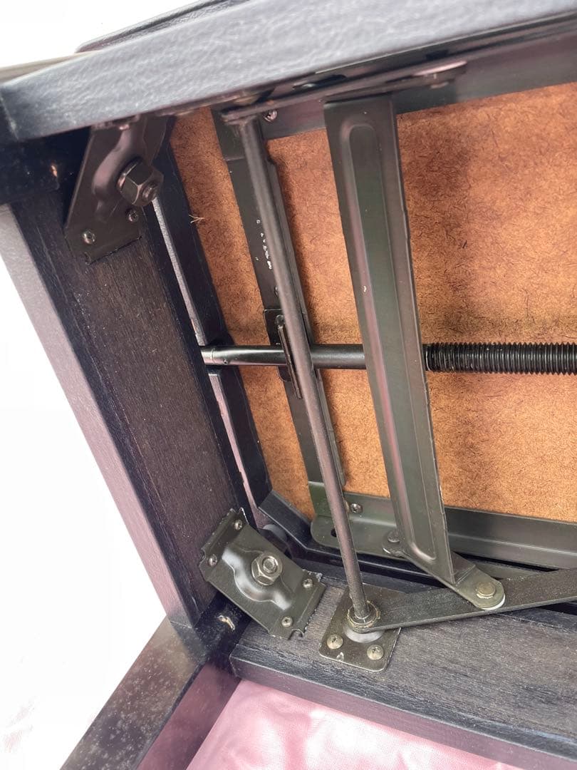 ピアノ椅子　U300アップライトピアノと一緒に購入　ヤマハ製とは書いてないです