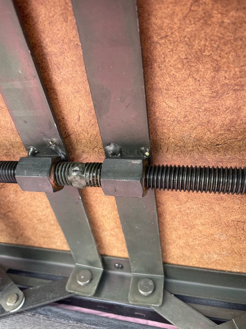 ピアノ椅子　U300アップライトピアノと一緒に購入　ヤマハ製とは書いてないです