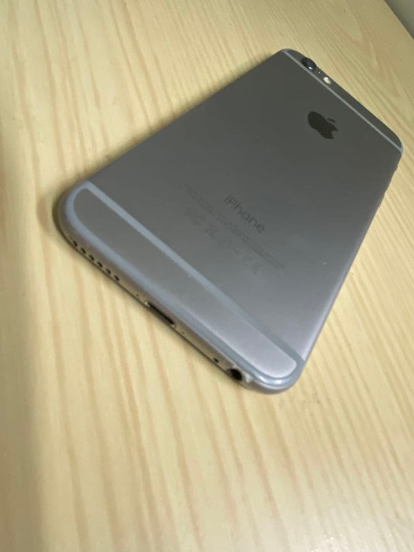 ②Apple iPhone6 16GB SoftBank シルバー