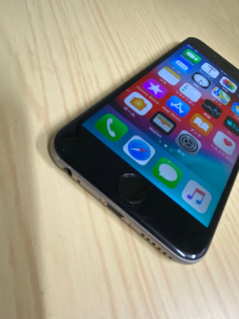 ②Apple iPhone6 16GB SoftBank シルバー