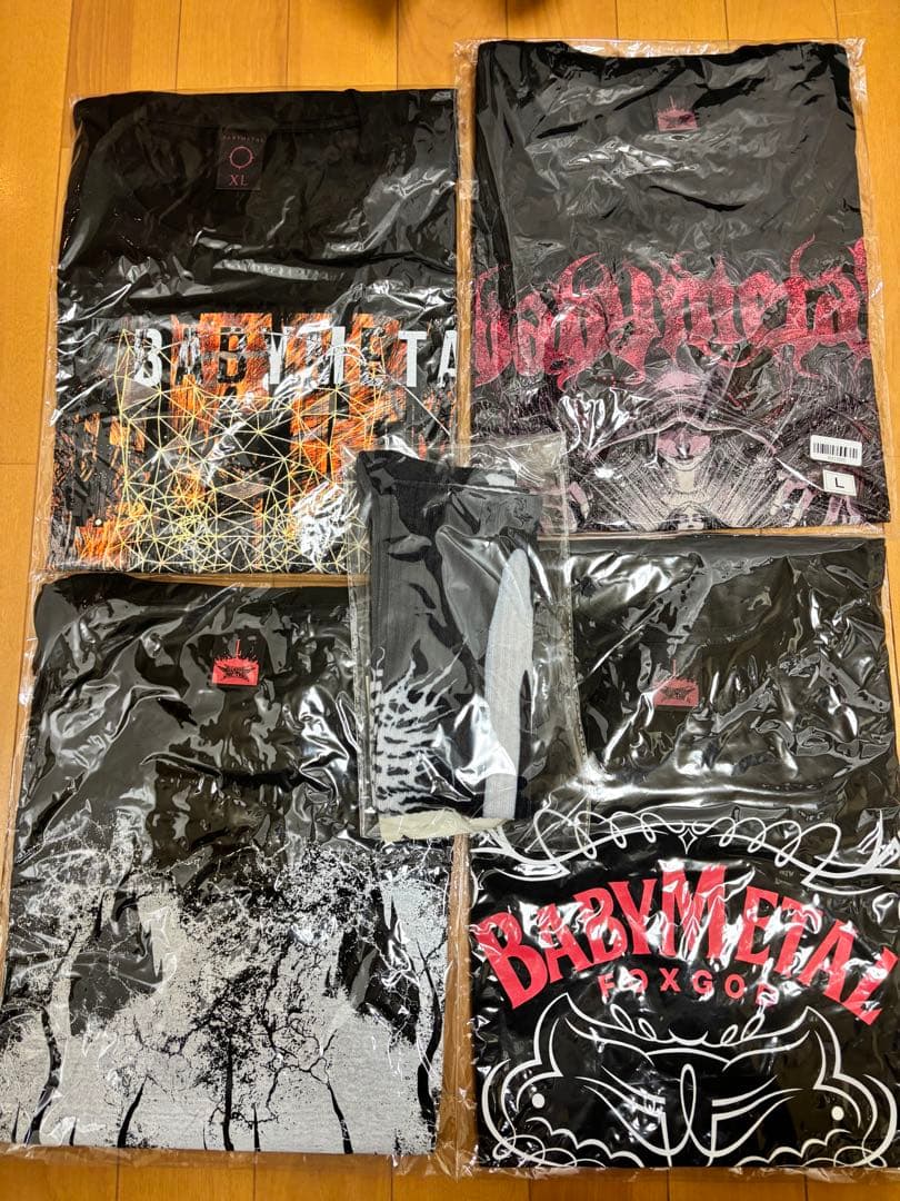 BABYL 未開封　Tシャツ 4枚セットプラス骨ソックス