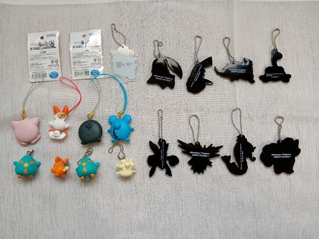 ポケモングッズまとめ売り　キーホルダーストラップ　ミュウツー　ピカチュウ　マリル