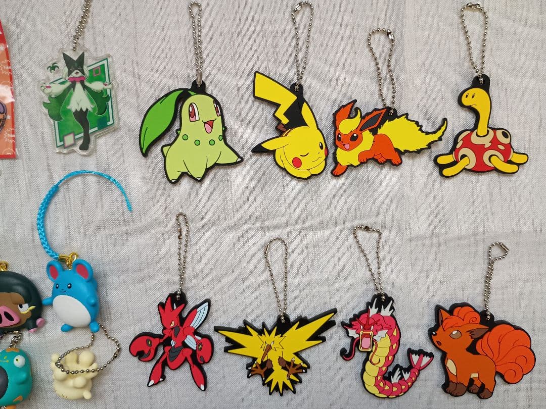 ポケモングッズまとめ売り　キーホルダーストラップ　ミュウツー　ピカチュウ　マリル