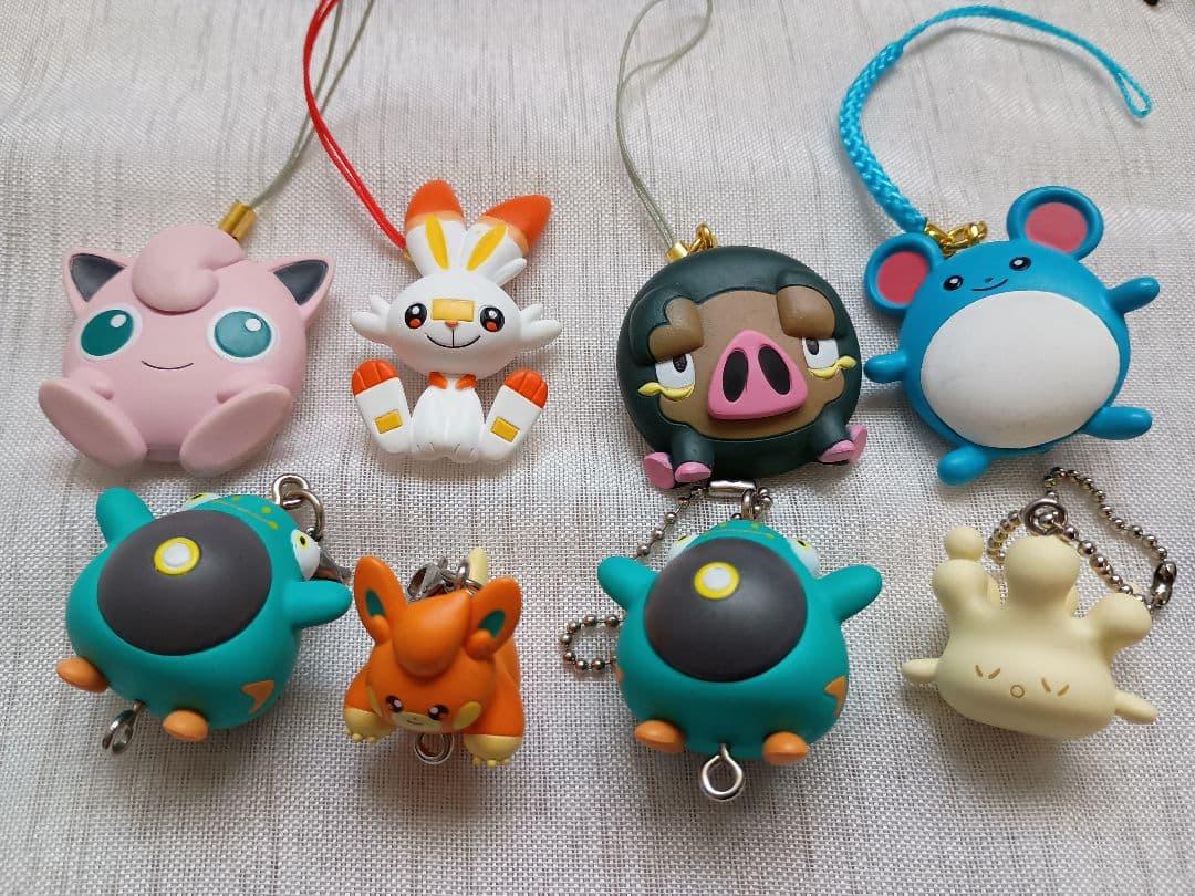 ポケモングッズまとめ売り　キーホルダーストラップ　ミュウツー　ピカチュウ　マリル