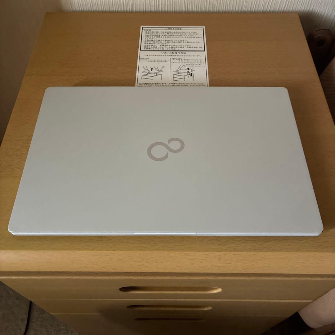 【超軽量】富士通 LIFEBOOK UH08/G3 （型番FMVUUA004C）