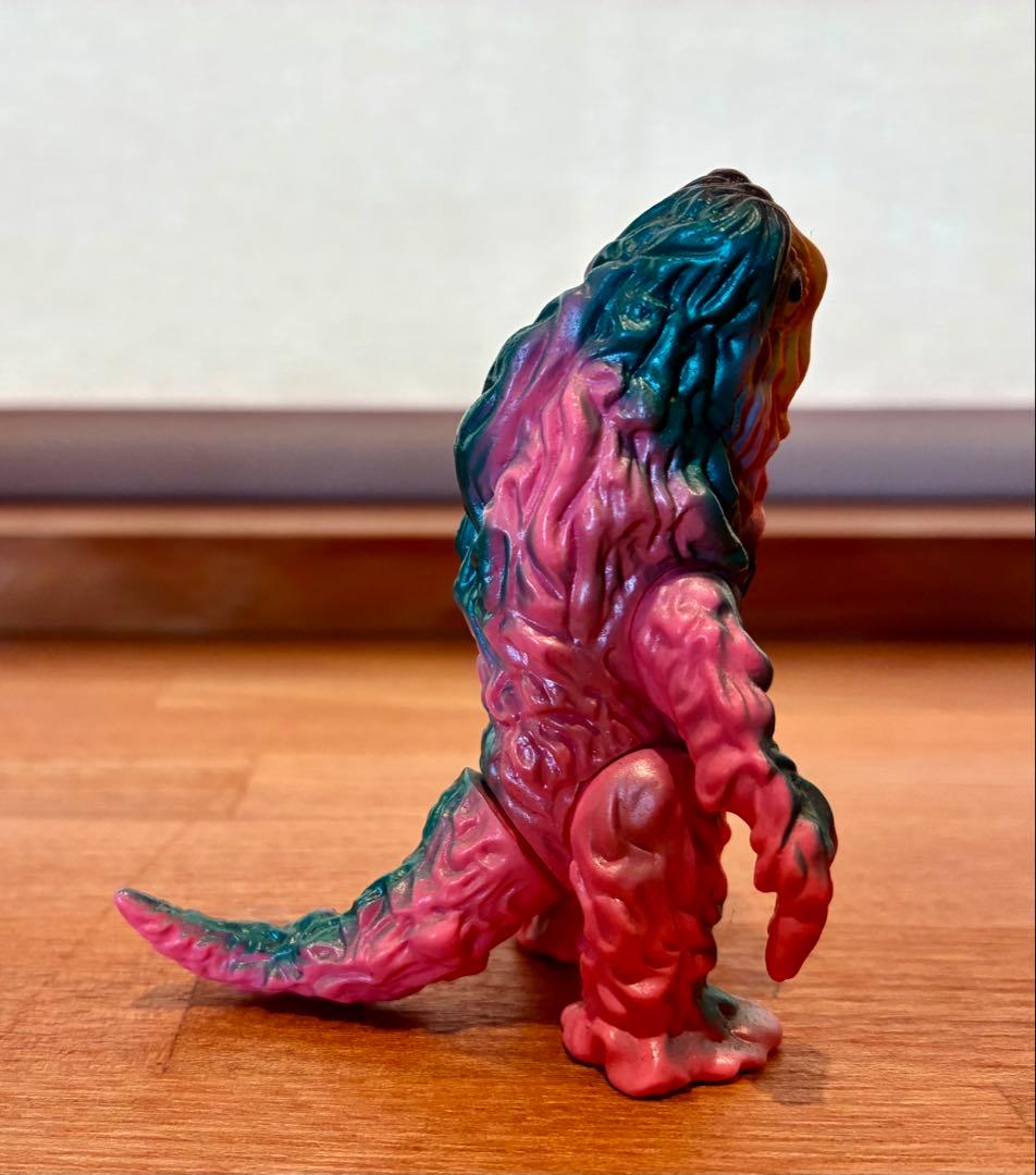 イワクラ ゴジラブルマァク伝説02 シークレット ヘドラ (ピンクver)