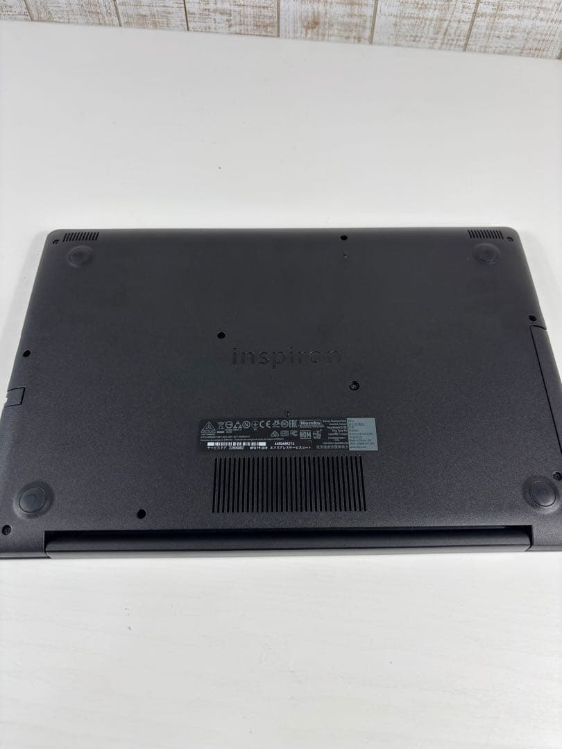 DELL ノートPC i5 8265U 4GB Inspiron（P75F001