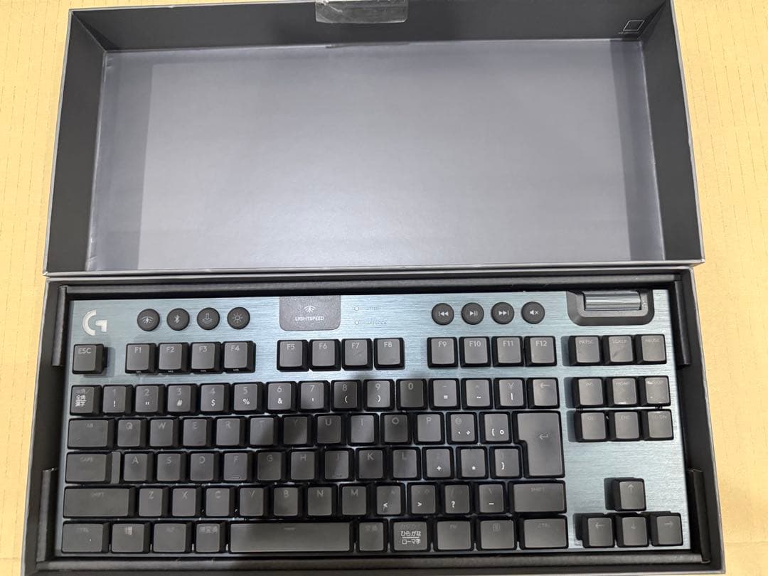 Logitech G913 TKL メカニカルキーボード