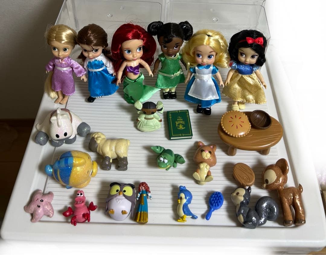 アニメータードール人形（ミニ）ティアナ、白雪姫、アリスのお人形、フィギュア