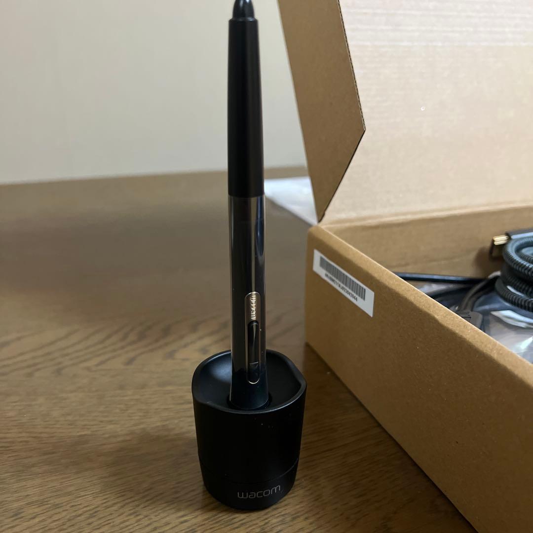 【中古品】WACOM cintiq22 FHD DTK2260K1D 動作確認済