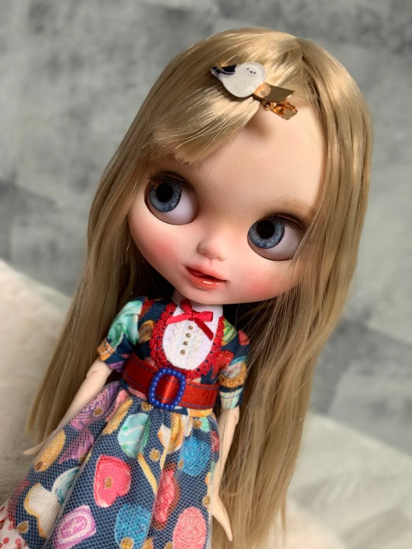 ネオブライスサイズ　カスタムアイシードール　ベロ出しちゃん