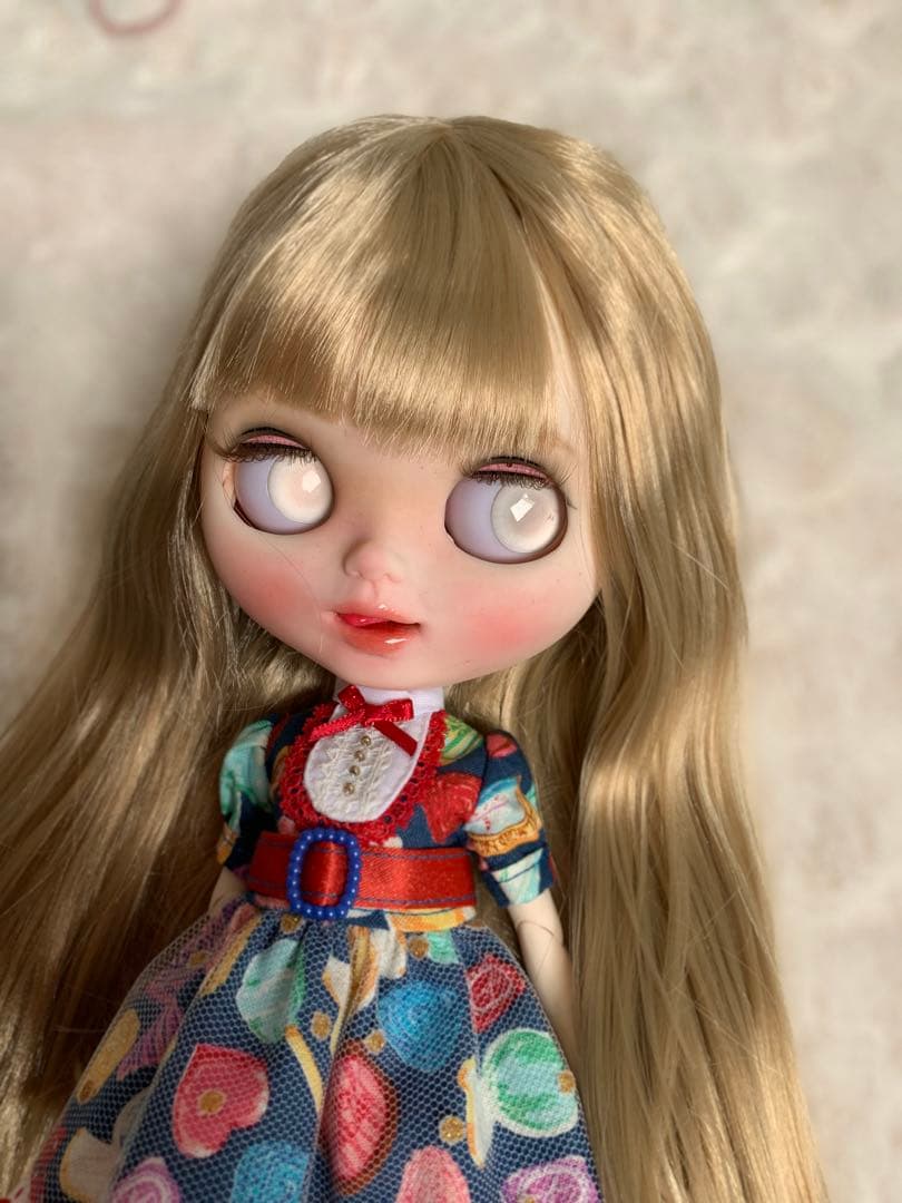 ネオブライスサイズ　カスタムアイシードール　ベロ出しちゃん