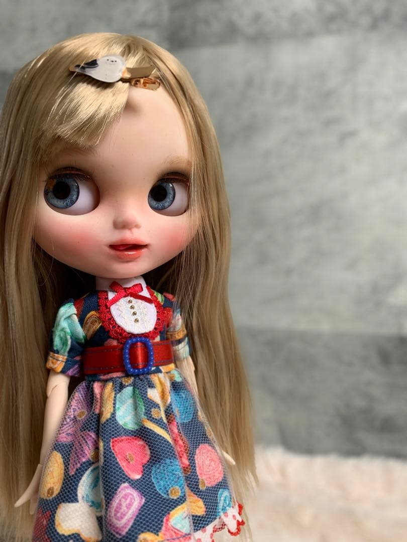 ネオブライスサイズ　カスタムアイシードール　ベロ出しちゃん