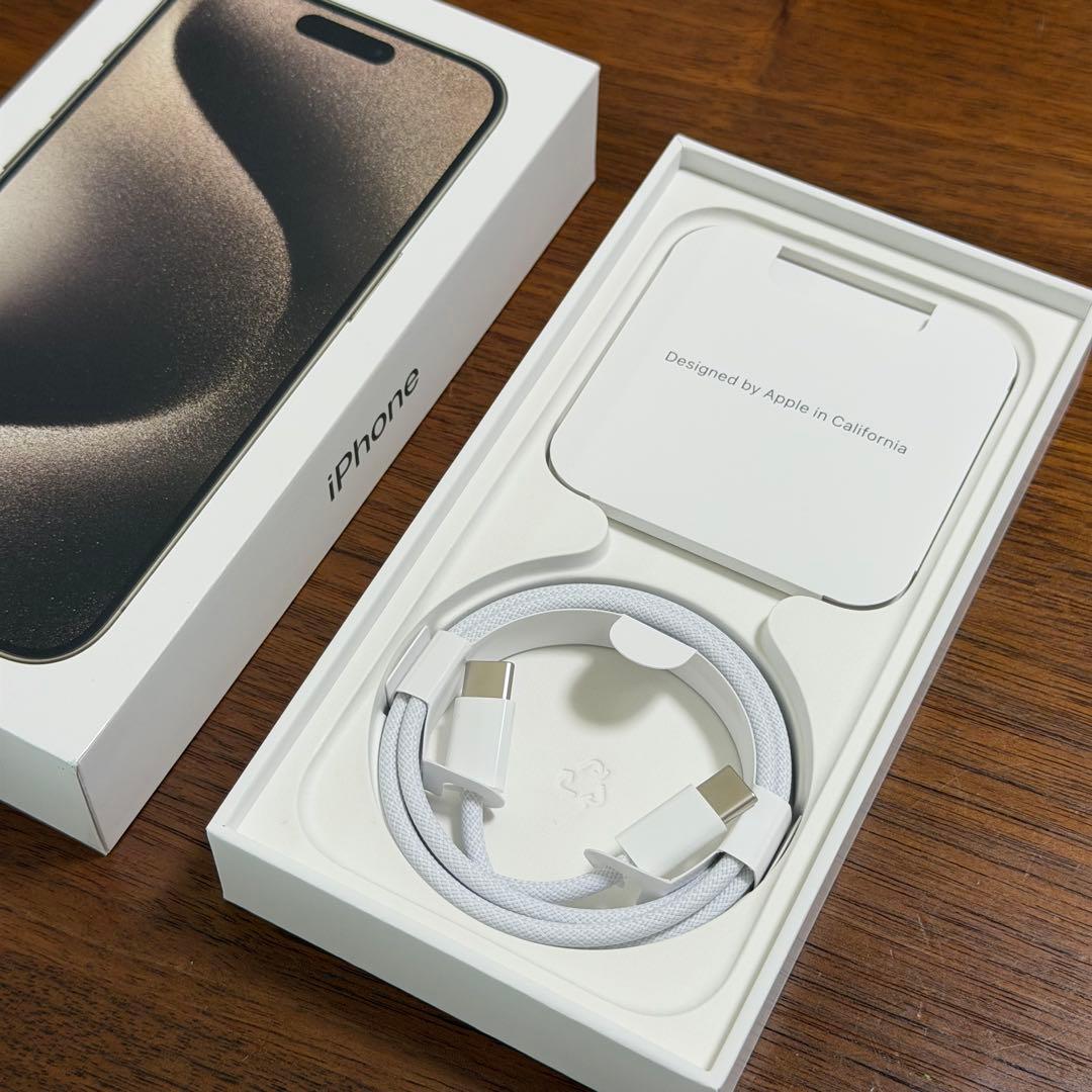 【美品】iPhone 15 Pro 512GB ナチュラルチタニウムSIMフリー