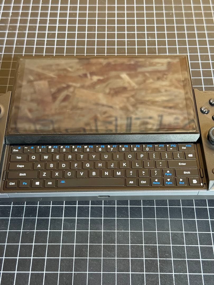 GPD WIN4 2025 Ryzen AI 9 32GB 2TB 美品