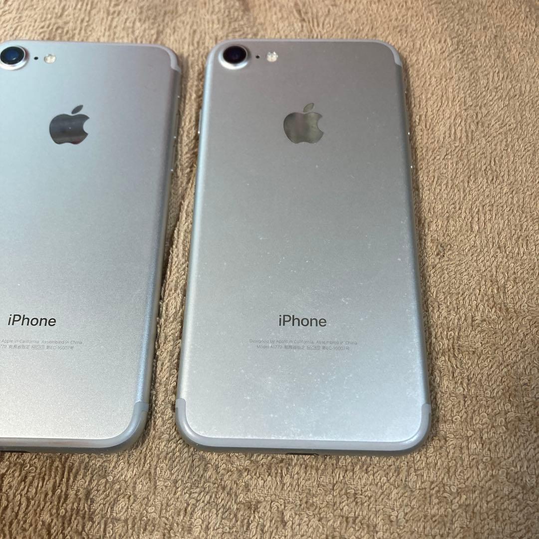 にんにん　①のiPhone7 を1台のみ 32GBシルバー