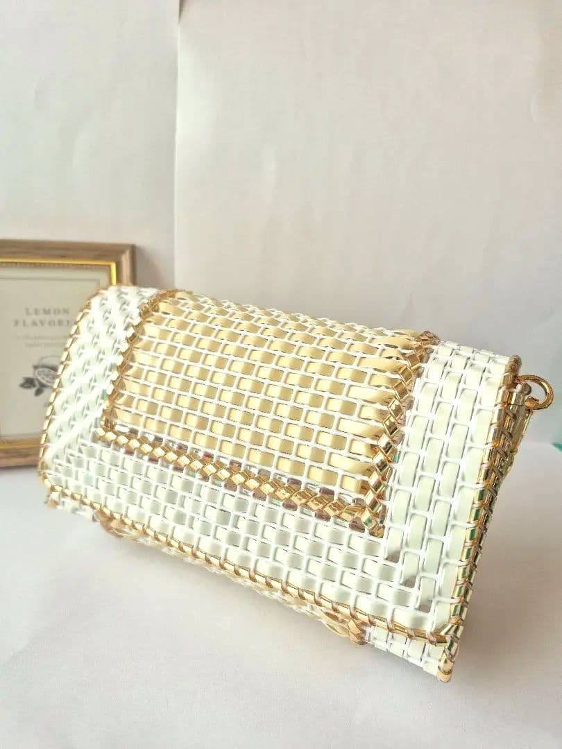 ホワイト×ゴールド　ハンドバッグ　ラメルヘンテープハンドメイド入学卒業式