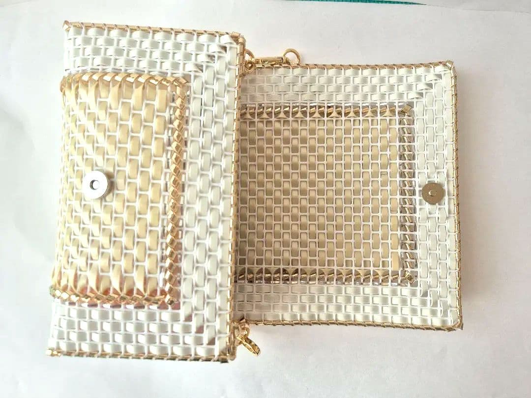 ホワイト×ゴールド　ハンドバッグ　ラメルヘンテープハンドメイド入学卒業式