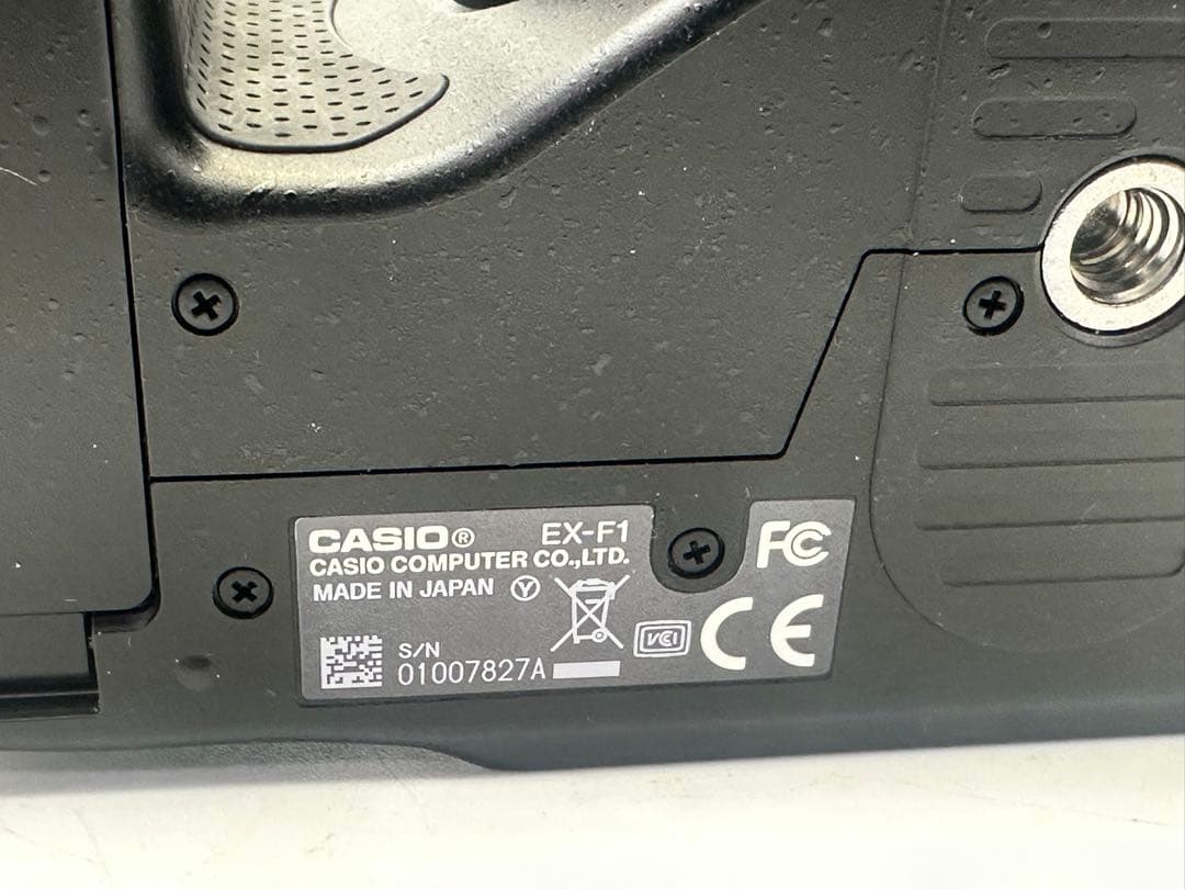 CASIO EXILIM60fps CONTINUOUSコンパクトデジタルカメラ