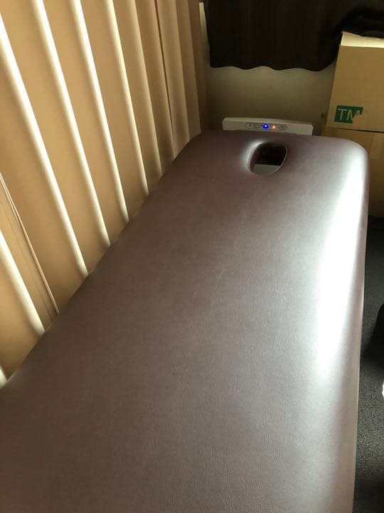マッサージ用ベッド