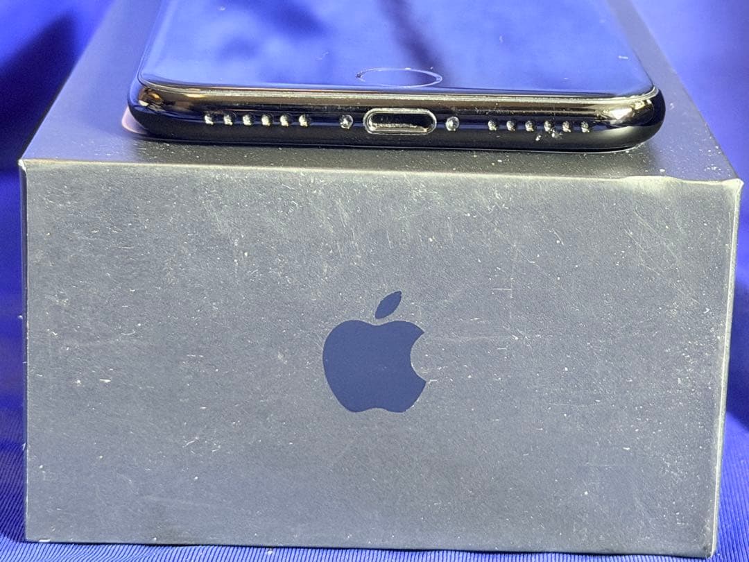 動作良好★Apple iPhone7 256GB ジェットブラック★付属品完備