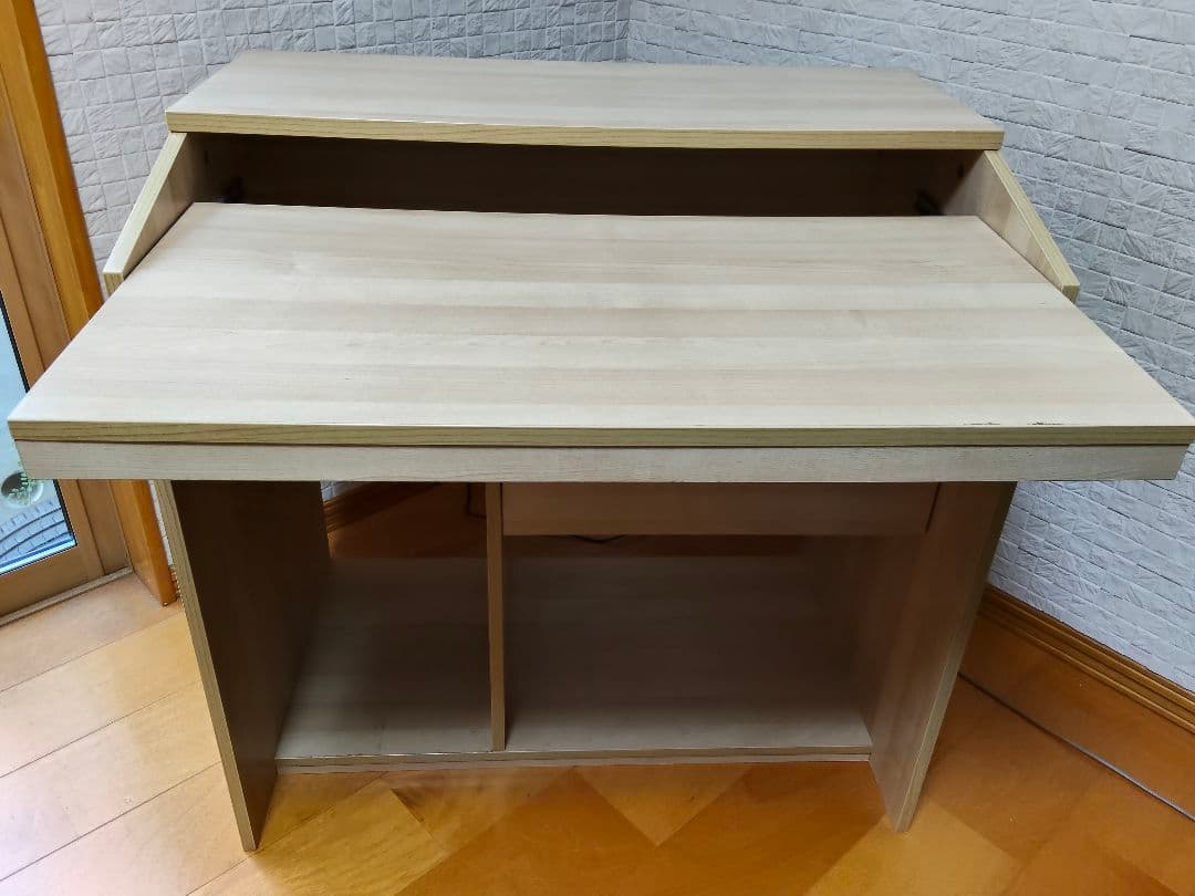ナチュラルデスク 引き出し付き（デスク面を収納できます）