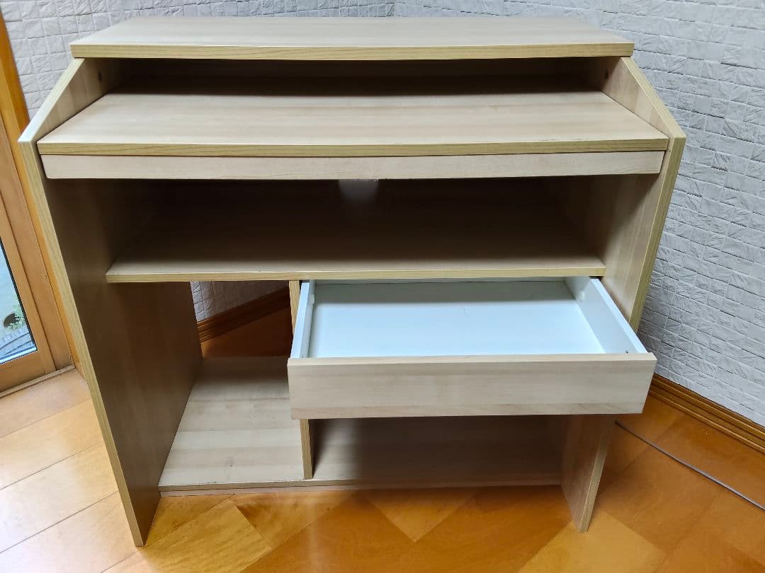 ナチュラルデスク 引き出し付き（デスク面を収納できます）