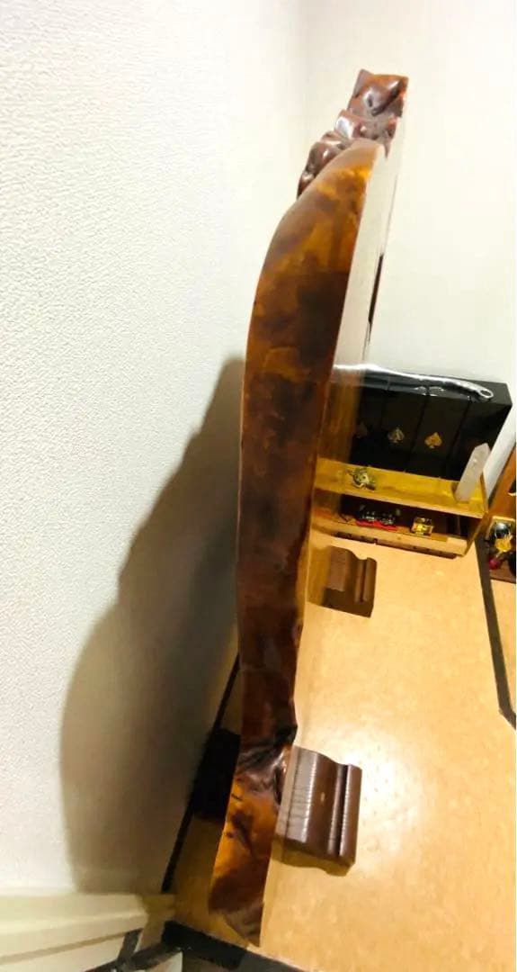 【天然木】貴重品　一枚板衝立うるし美塗り　脚付　(引き取り限定品)