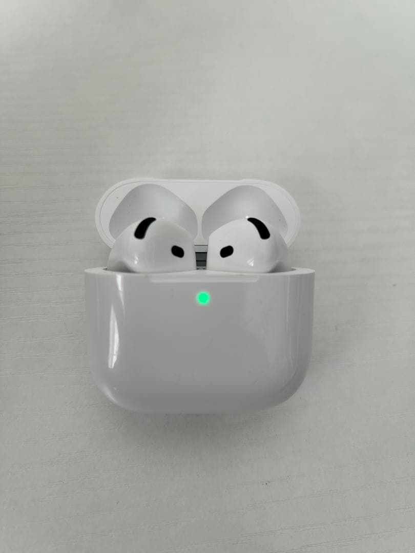 イヤホン AirPods4