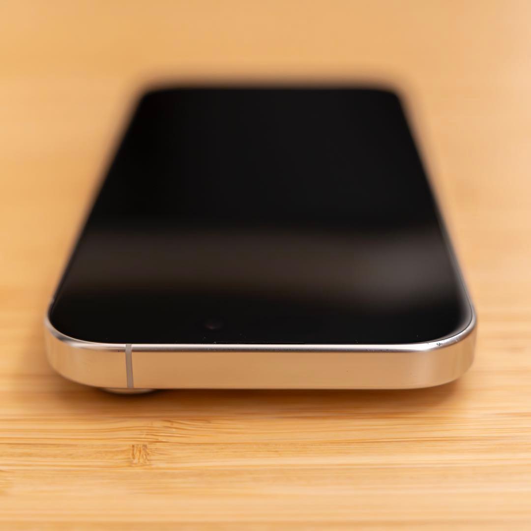 【最終値下げ】iPhone 16 Pro ホワイトチタニウム 256GB