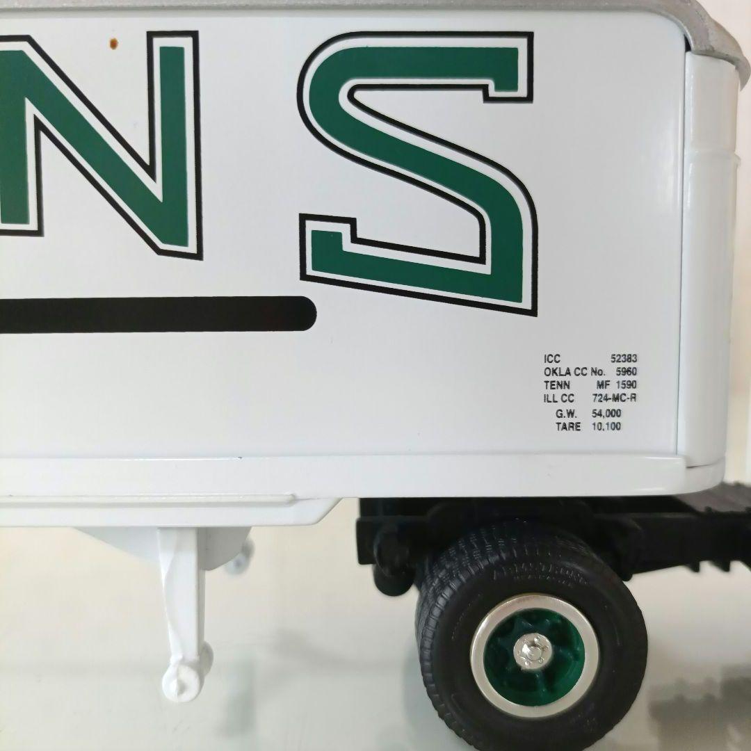 ファーストギア　1960 B-61 Mack トラクター　1/34