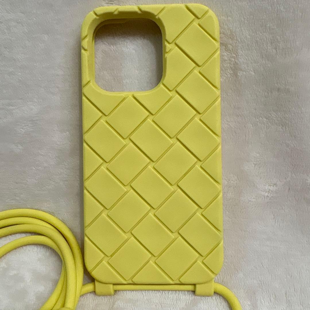 BOTTEGA VENETA iPhone13 シリコンラバーケース イエロー