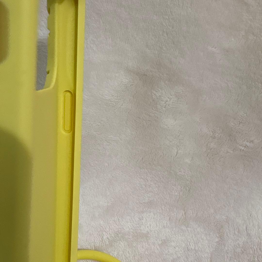 BOTTEGA VENETA iPhone13 シリコンラバーケース イエロー