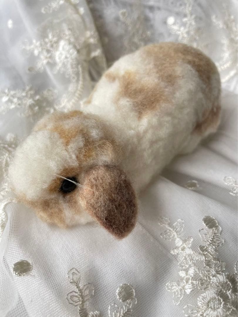 作家様　羊毛フェルトのうさぎ　ロップイヤー　ホーランドロップ　アーティストドール