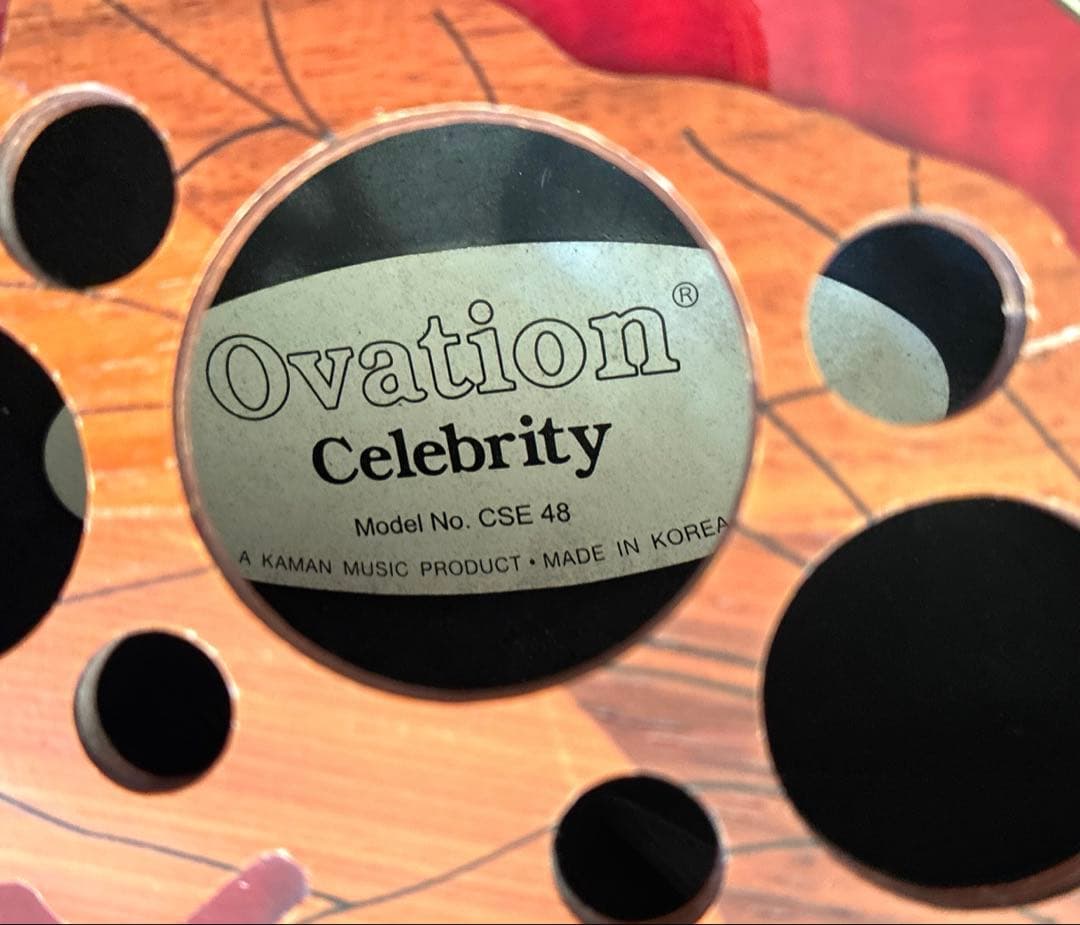 Ovation Celebrity CSE48（CE48後継モデル）ワインレッド
