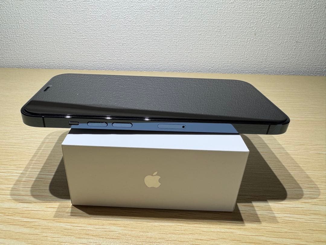 iPhone 12 Pro max パシフィックブルー（SIMフリー512GB）