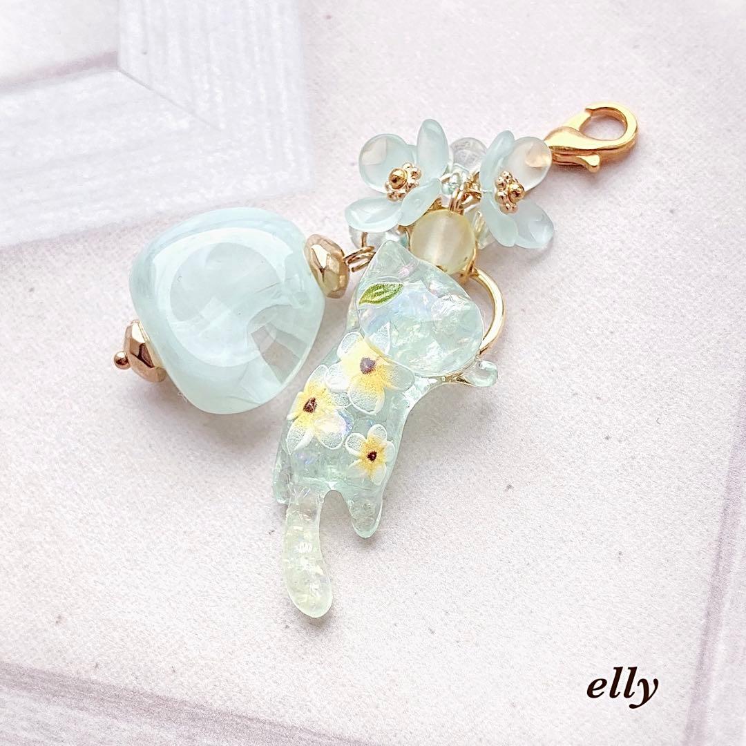 【かなママ様】1387.琉球ガラス　プルメリア　とびつき猫　レジン