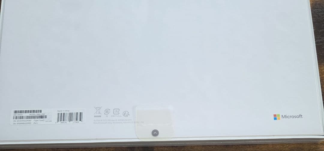 Microsoft Surface Pro ペン付きSignatureキーボード
