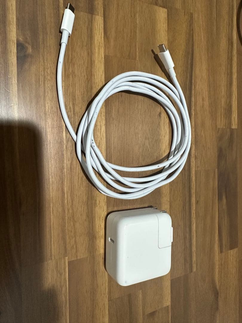 Apple MacBook M1シルバー