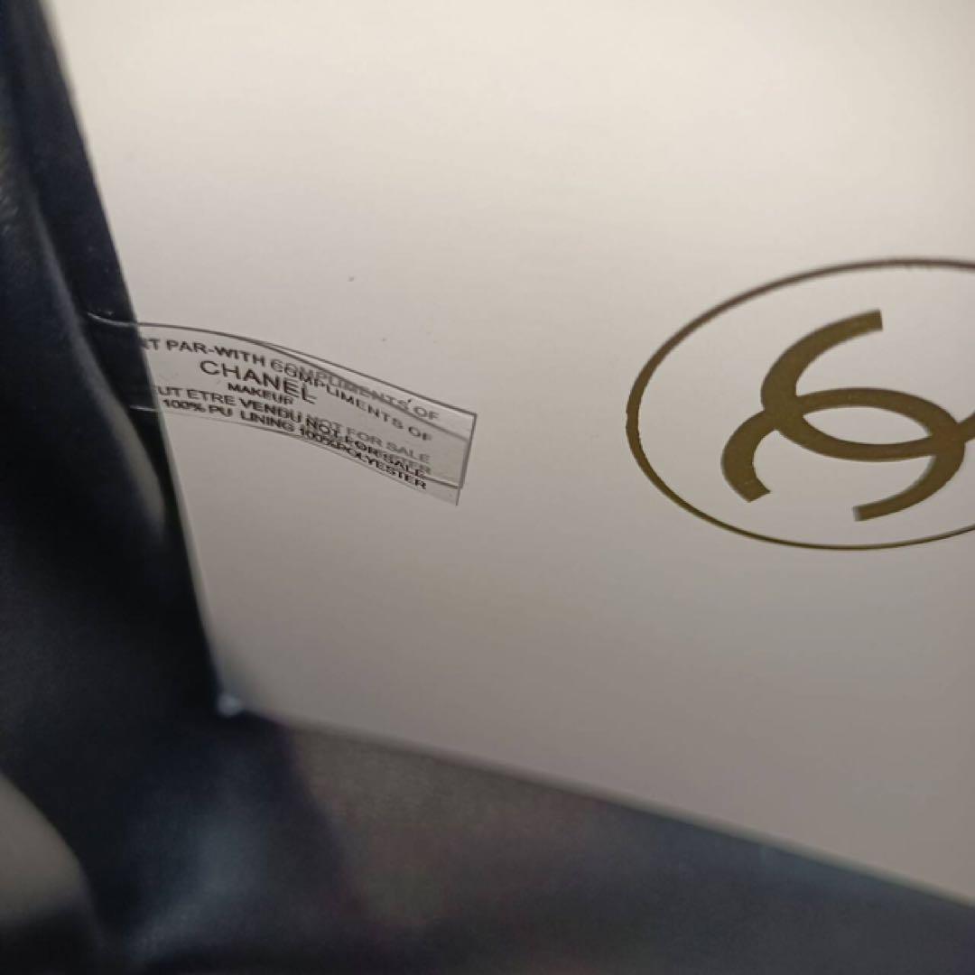 CHANELノベルティ ハンドルゴールドロゴプレート キルティング バッグ非売品