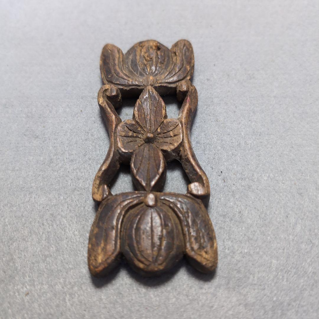 李朝糸巻き 木製糸巻き 花の彫刻 工芸品 李朝工芸品 木製工芸品 木彫