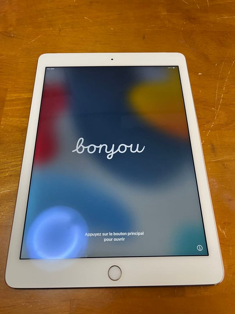 iPad本体 Apple iPad Air 2 Wi-Fi + cellular 64GB